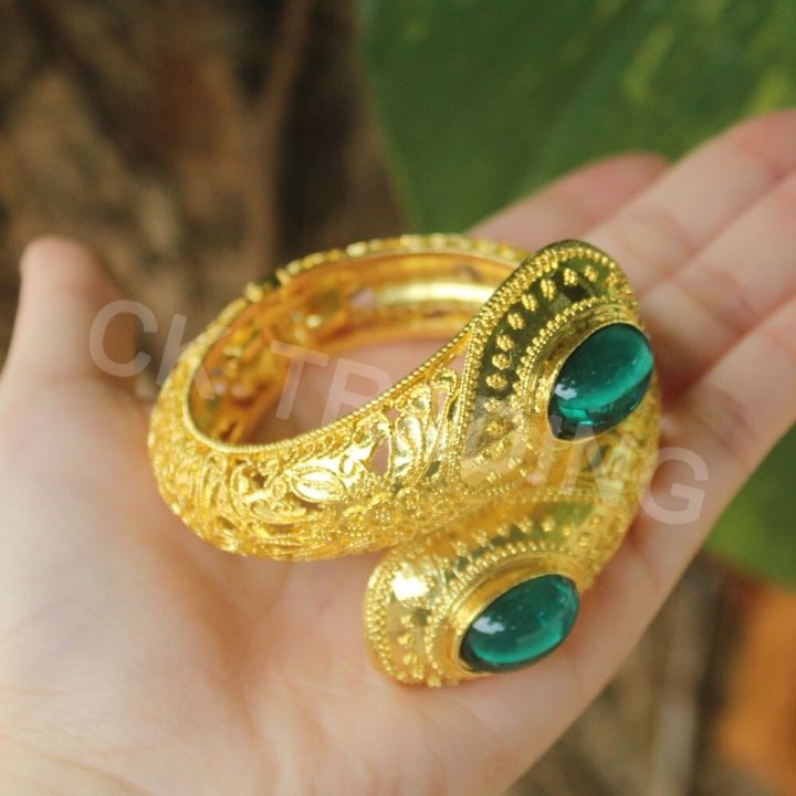 กำไลลงยาข้อมือประดับพลอย-ใส่กับชุดไทย-ลายสวยๆๆ-ใส่ง่ายใส่สบาย