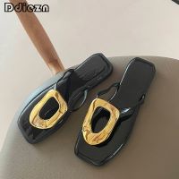 Hot sell 2023 Slippers Female Shoes Women Flip Flops New In Summer Casual Slides Beach Elegan Ladies Outside Metal Chain Square Toe Flats