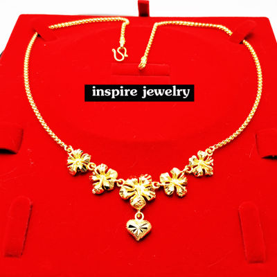 Inspire Jewelry ,สร้อยคอทองลายบล็อคต่อลายดอกชบา 5 ดอก ห้อยหัวใจตอกลายแบบร้านทอง ตามแบบ ยาว 18 นิ้วปราณีตมาก งานแฟชั่น สีทอง