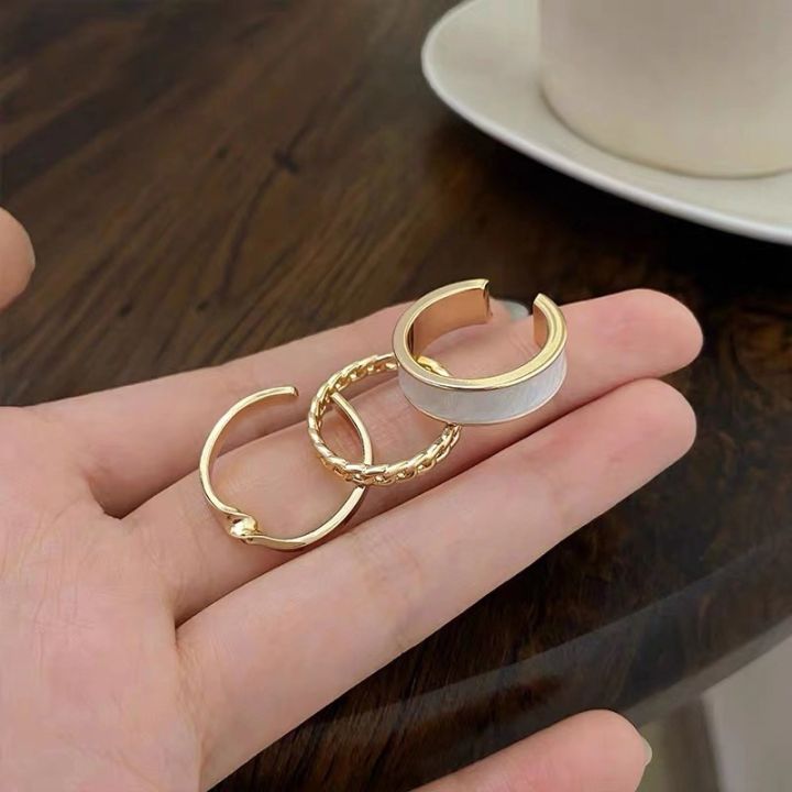 [BABY]แหวนแฟชั่น แหวนผสมสามชิ้น ช่องเปิดสามารถปรับได้ง่ายและหลากหลายในการออกแบบเฉพาะแบบญี่ปุ่นเบาหรูหราแหวนลมเย็น