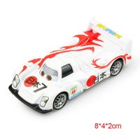 รถยนต์ดิสนีย์พิกซาร์รถ2 3 Luigi Guero Mater Lightning McQueen รถ1:55โลหะรถของเล่นเด็กรถของขวัญคริสต์มาสวันเกิดของเล่น