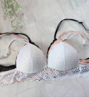 สินค้าพร้อมส่งจากไทย?Angle Bra?(A687)เสื้อชั้นในลูกไม้ ฟองน้ำในตัว 3 ตะขอหลัง สายคู่หน้าปรับระดับได้