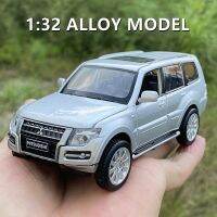 Mitsubishi PAJERO โมเดลรถโลหะผสม Diecasts ของเล่นโลหะยานพาหนะรถจำลองเสียงและไฟชุดของเล่นเด็กของขวัญ