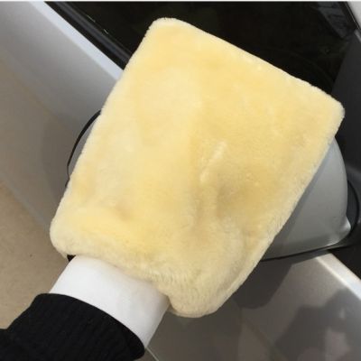 ถุงมือขนแกะล้างรถ ผ้าเช็ดถนอมสีรถ ผ้าเช็ดรถ ถุงมือขนแกะ ( 1 ชิ้น )
