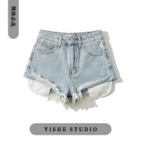 High-end hot girl style mid-waist rolled edge denim shorts womens distressed raw edge patch pocket slim fit slim hot pants trendy