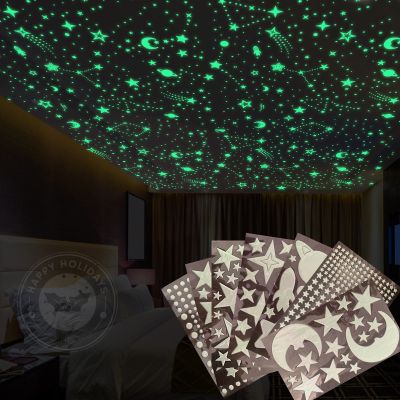 สติ๊กเกอร์ติดผนังลายจุด3D ดาวเรืองแสงสำหรับห้องเด็กชุดตกแต่งห้องนอนสติกเกอร์เรืองแสงรูปลอกรูปดวงจันทร์ในที่มืด