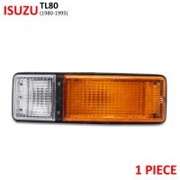 ไฟเลี้ยวหน้า ดวงบน ข้างซ้าย/ขวา 1 ชิ้น สีส้ม,ขาว สำหรับ Isuzu TL80 TL82 TL85 NPR NQR ELF ปี 1980-1995