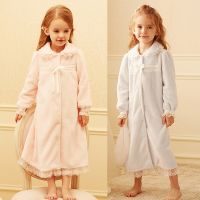 【LZ】ↂ  2 cores bonito crianças roupa de dormir da criança do bebê princesa turndown colarinho flanela roupão de banho com capuz roupões de banho noite-robe pijamas