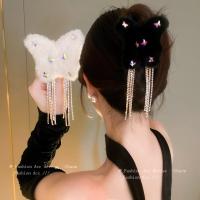 [COD] South Koreas new autumn and winter plush butterfly studded tassel hair clip back of the head disc catch fashion accessories wholesale women