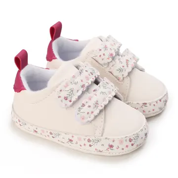 Newborn white sale shoes girl