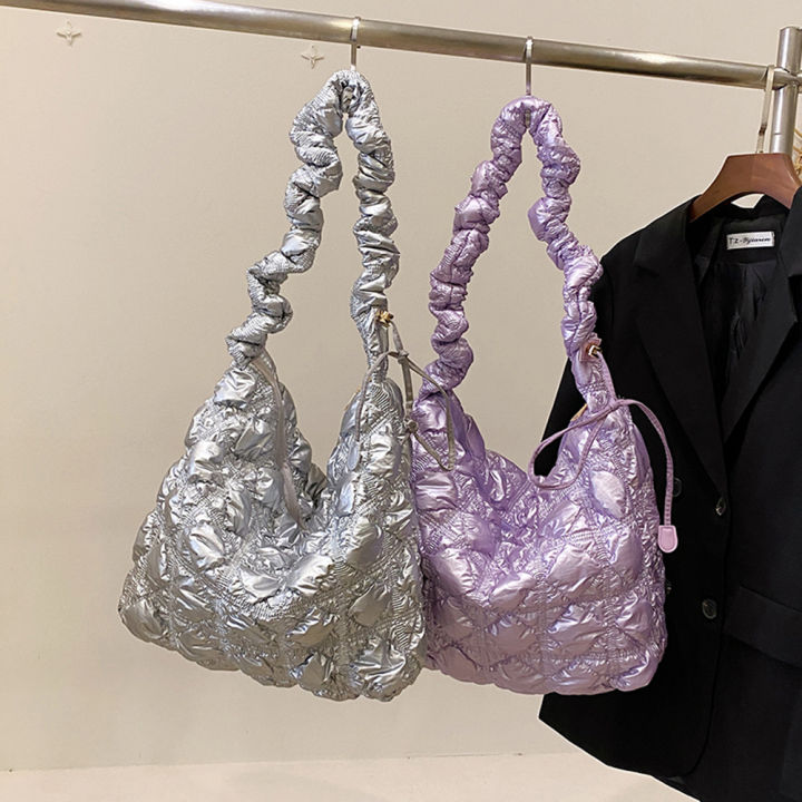 กระเป๋าถือกระเป๋าเดินทางลายเมฆอัดพลีทสำหรับผู้หญิงกระเป๋าถือแบบลำลองปักลายกระเป๋าโท้ท