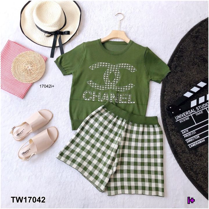 tw17042-set-2-ชิ้น-เสื้อไหมพรมทอลาย-กางเกงไหมพรมขาสั้น