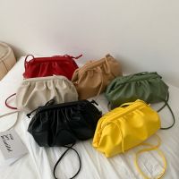 [six colors] Girls Pu cloud bag magnetic strip sealing dumpling bag girls messenger bag big bag Zhenghan ins style foreign style Pu girls leather shoulder bag womens bag 【AUG】