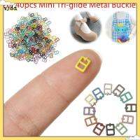 VJDA 20/40pcs ปรับได้ Mini Ultra-small 13 สี ปุ่มเย็บเข็มขัด หัวเข็มขัดไตรไกลด์ หัวเข็มขัดตุ๊กตา DIY อุปกรณ์เสริมกระเป๋าตุ๊กตา