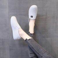 kasut perempuankasut wanitawomen shoesSpring and Autumn new canvas shoes female students leisure cloth shoes Korean style slip-on womens shoes thick bottom lazy white shoes