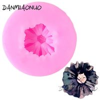 DANMIAONUO A0616003 Chrysanthemum Cake Pop Biscuit Mold 3d Chocolate Mould Candle Silicone Shape Tools Cookie Baking