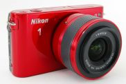 HCMMáy ảnh Nikon J1 + lens 10-30mm F3.5-5.6 Vr - Quay Full HD 60i - Đẹp 95%