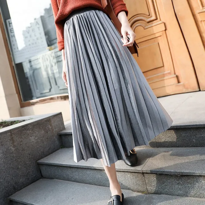 loose skirt