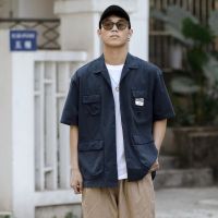 (M-3XL) เสื้อเชิ้ตแขนสั้นคอปก American workwear ฤดูร้อนใหม่ของผู้ชายหลวมสบาย ๆ และหลากหลาย เสื้อแจ็คเก็ตเสื้อเชิ้ตอินเทรนด์