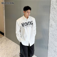 SUPEEON丨 เสื้อเชิ้ตไหล่บุนวมแขนยาวของผู้ชายพิมพ์ลายตัวอักษรกราฟฟิตีเสื้อยืดอเมริกัน