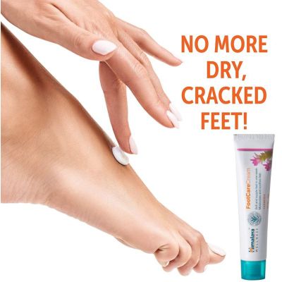 (เท้าแตกต้องใช้ ) Himalaya Foot Care Cream ครีมบำรุงเท้า ขนาด 10g