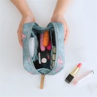 【jw】❐❅  1PC Color Toiletry Storage Cactus Makeup Organizer for