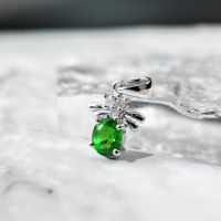 Tsavorite Diamond Pendant จี้เพชรซาโวไรท์ โกเมนแท้สีเขียวสด เนื้อสะอาดมาก ประดับเพชรแท้น้ำ95-96 ตัวเรือนเป็นทองขาว18k