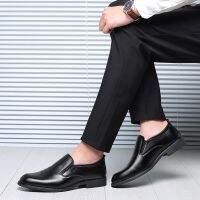 High quality casual mens leather shoes Size:38-44 รองเท้าลำลองผู้ชาย รองเท้าทำงาน รองเท้าทางการ รองเท้าไม่มีส้น