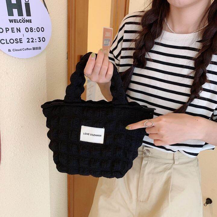 portable-ins-bag-womens-new-bubble-cloud-bag-girl-heart-portable-hand-bag-going-out-mummy-bag-student-lunch-box-bag