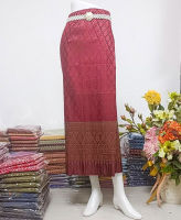 Siampasin ผ้าถุง ผ้าถุงสำเร็จรูป ฟรีไซส์เอว 24-40 นิ้ว ผ้าไหมแพรวา ผ้าถุงสีแดง ผ้าถุงป้ายตะขอ ผ้าซิ่น ผ้าถุงผ้าไหม ชุดไทย ผ้าถุงแพรวา Sarong
