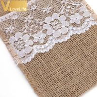 50pcs burlap ลูกไม้ช้อนส้อมกระเป๋าบนโต๊ะอาหาร hessian rustic jute Christmas Decor งานแต่งงานตกแต่งงานแต่งงาน bridalhot