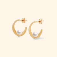 Shependence ต่างหูมุกลูน่า (Lunar Pearl earrings)