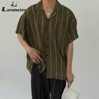 Lansboter เสื้อเชิ้ตลำลองเสื้อแขนสั้นเสื้อฤดูร้อนญี่ปุ่นเสื้อคอวีมีสไตล์ใหม่ผู้ชาย