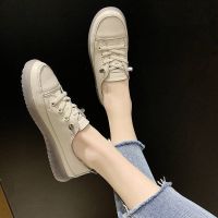 [COD] white shoes womens all-match version slip-on flat-bottomed casual sneakers inner heightening Zouju spring