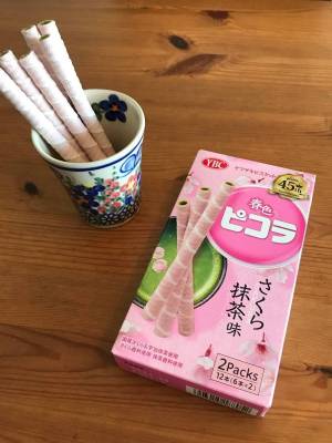 [พร้อมส่ง] YBC Sakura Matcha Picola 12P พิโคล่ากลิ่นซากุระสอดไส้มัทฉะมี 12 ชิ้น