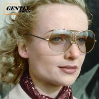 (GENTLE MOSCOT) Western Oversized Siamese Metal Sunglasses For Women Personality Oval Rivet Ins Vintage Shades