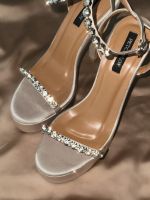 Petchploy Shoes New in Nice Platform sandals รองเท้าส้นสูง อะไหร่เพชรเกรดพรีเมี่ยม เล่นแสง