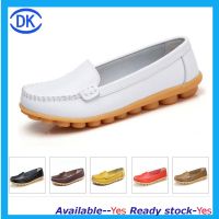 (DNK)Women white shoes soft sole anti slip nurse leather shoes large casual mothers shoes