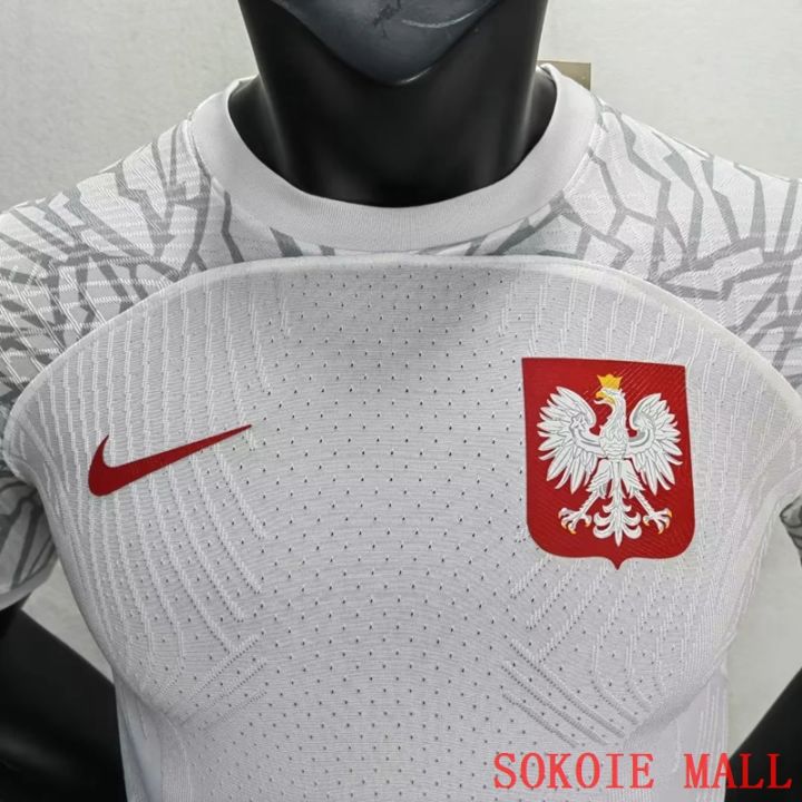 เสื้อเสื้อแข่งฟุตบอลสีขาวสำหรับทีมชาติโปแลนด์2022-23