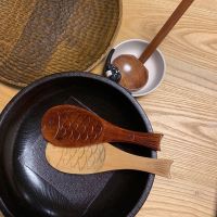 ∋ Japanese And Korean Wooden Fish Tableware Rice Spoon Japanese Creative Household Wooden Ladle Kitchen Supplies Fish Shape Simple