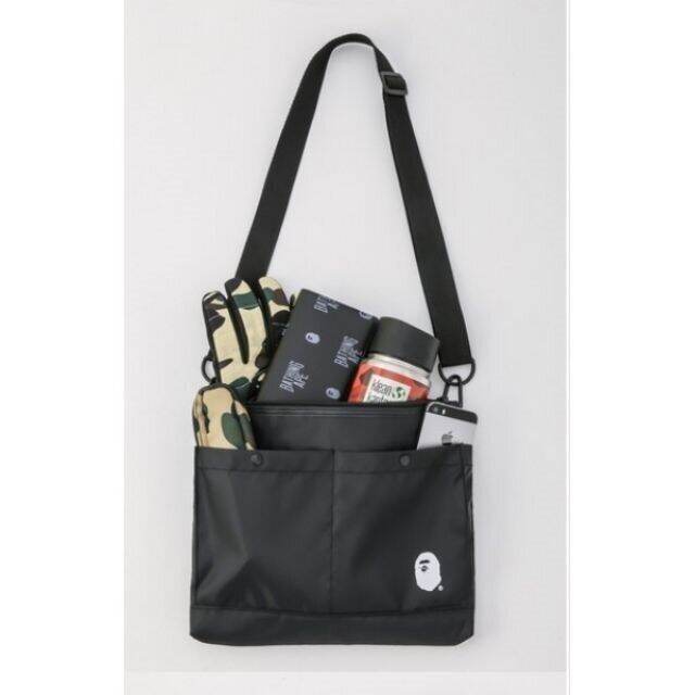 กระเป๋าสะพายข้าง-a-bathing-ape-sacoche-bag-ของใหม่-ของแท้-พร้อมส่ง-bape