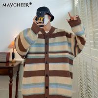 MAYCHEER คาร์ดิแกนแนวเรโทรของผู้ชายเสื้อกันหนาวถักลายทางตัดทรงหลวมใส่สบายและใส่ได้หลายโอกาสคอกลม