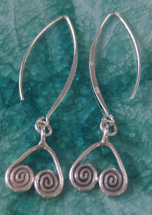 earrings-beautiful-pure-silver-thai-karen-hill-tribe-สวยงามไทยตำหูเงินกระเหรี่ยงทำจากมือชาวเขางานฝีมือสวยของฝากที่มีคุณค่าของฝากถูกใจ-มีคุณค่า