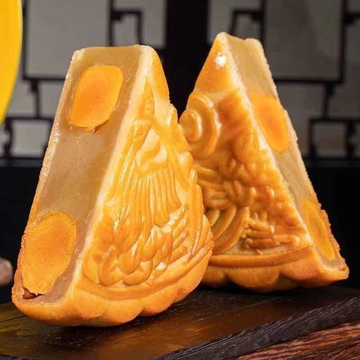 xbydzsw-authentic-cantonese-big-mooncake-with-egg-yolk-and-lotus-paste-mid-autumn-festival-mooncake