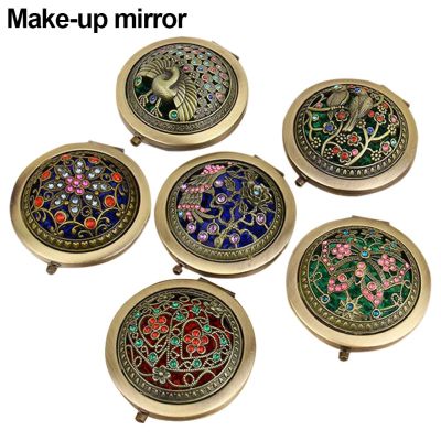 Pretty Mini Folding Pocket Mirror Round Compact Double-sided Vintage Hollow Makeup Mirrors Portable For Travel Out Work Mirrors