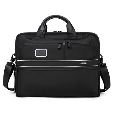 กระเป๋าเอกสารกระเป๋าถือสะพายไหล่ข้างเดียว15.6นิ้ว26303108TUMI สำหรับผู้ชายเดินทางธุรกิจแบบเรียบง่ายสีดำและสีขาว