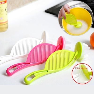 【CW】 Multifunctional Drainer Hanging Type Rice Washer Cleaning Bar Supplies Plastic Drain Basket Noodle Funnel