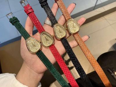 Wechat business leisure small hot style ladies watch full drill multicolor 2-ring snake leather strap new female table wholesale