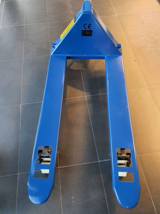 hand-pallet-truck-รถยกลากพาเลท-ขนาดมาตรฐาน-2500kg-ความกว้างงายก-685mm-ความยาวงา-1220mm-ล้อไนล่อน