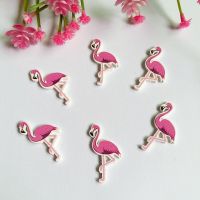 50PCs Wooden Buttons For Crafts no-Holes Cartoon Flamingos Decorative Buttons For Needlework Kids Clothes DIY Scrapbooking Haberdashery